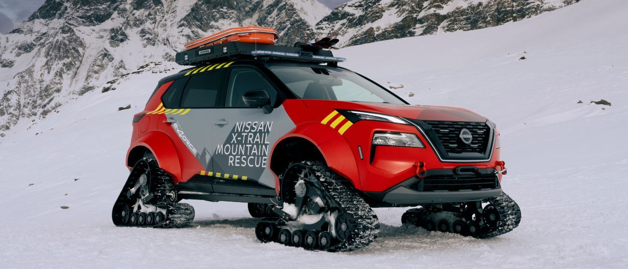 Nissan X-Trail Mountain Rescue: Bringing e-4ORCE to the slopes Image