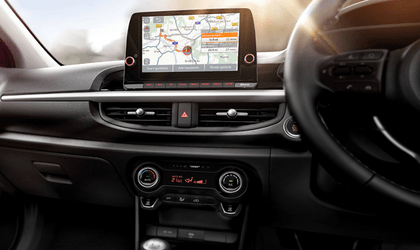 Navigation system with 8-inch touchscreen Image